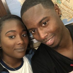 Meet your Posher, Akilah